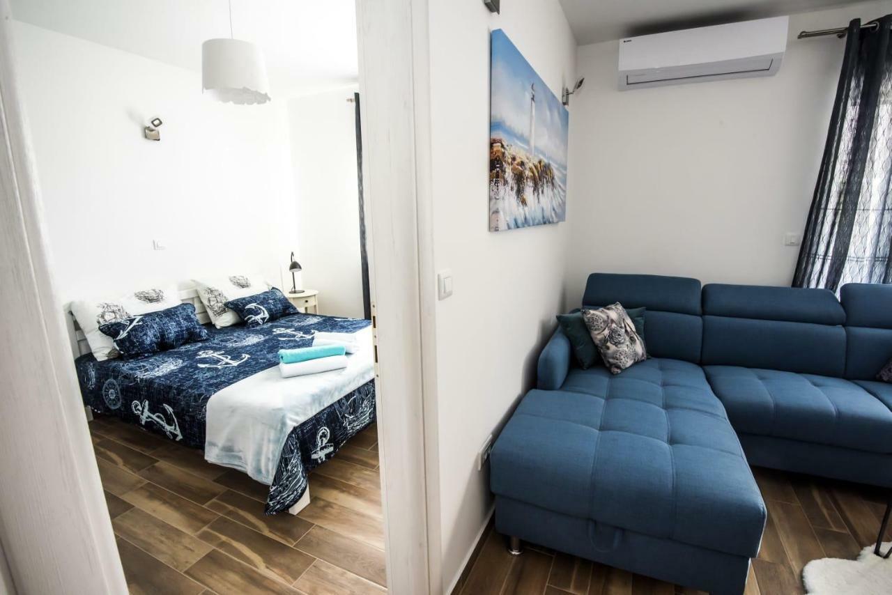 Blue Pearl Apartment Rogoznica  Exterior photo