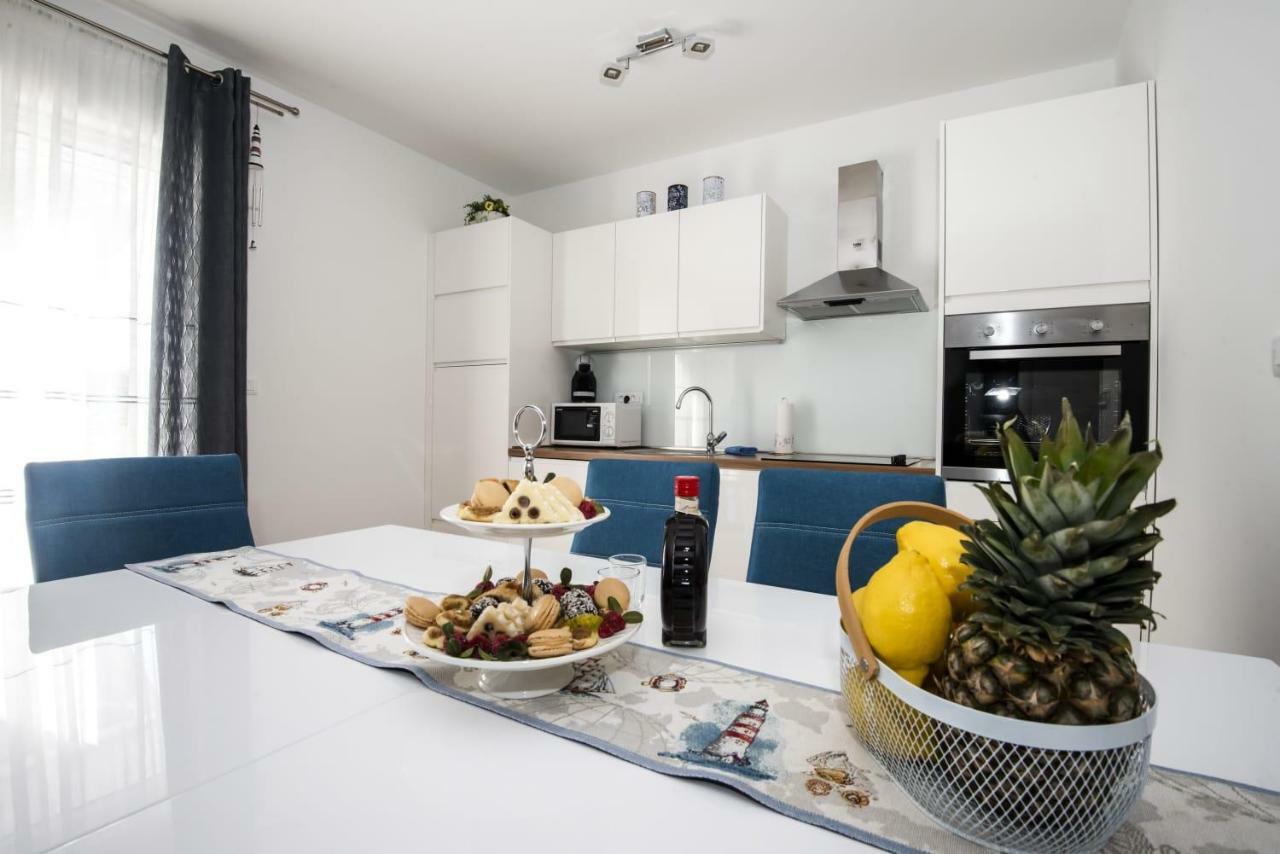 Blue Pearl Apartment Rogoznica  Exterior photo