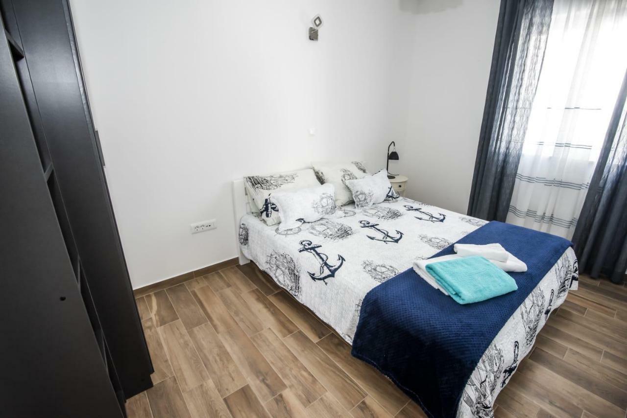 Blue Pearl Apartment Rogoznica  Exterior photo