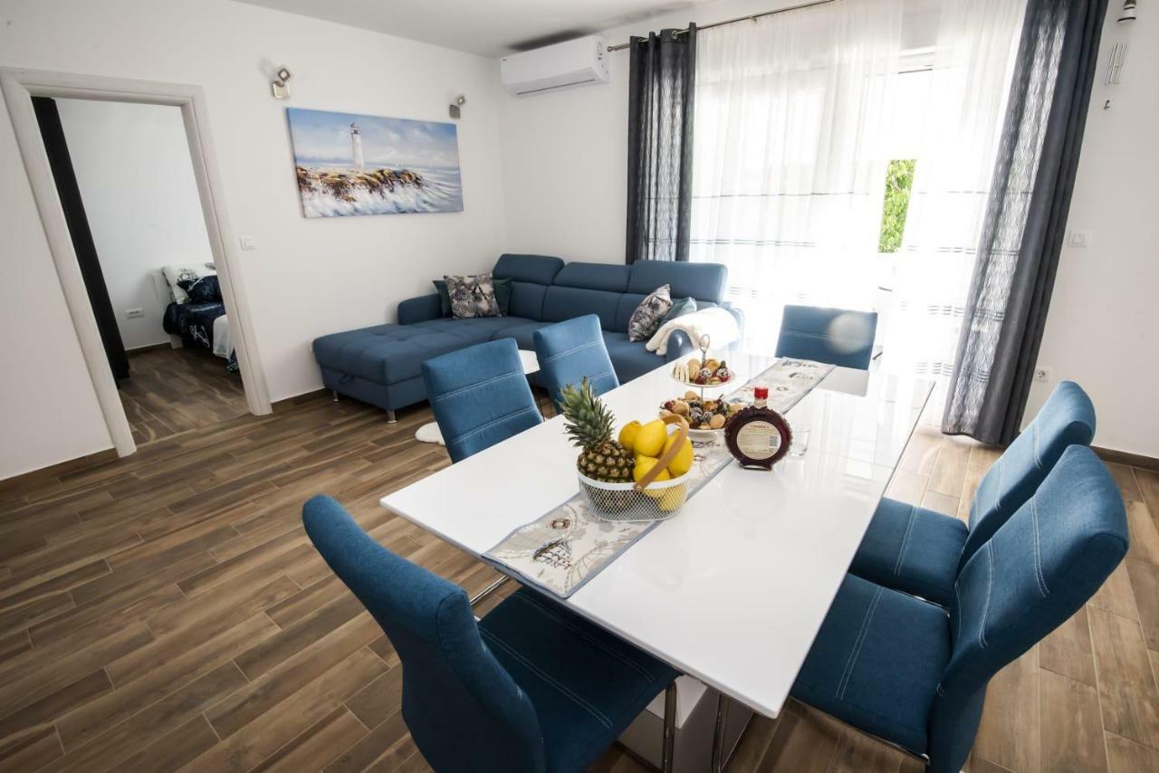 Blue Pearl Apartment Rogoznica  Exterior photo