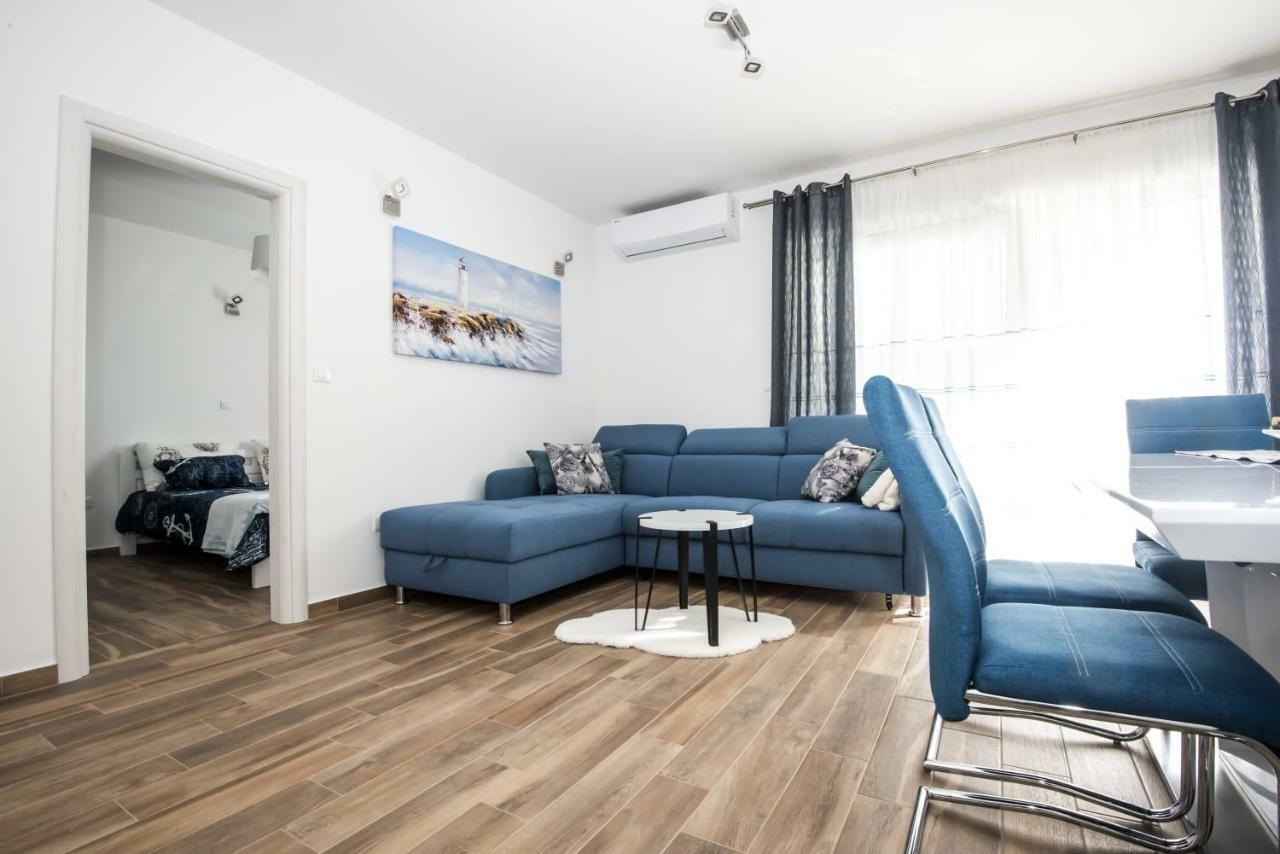 Blue Pearl Apartment Rogoznica  Exterior photo